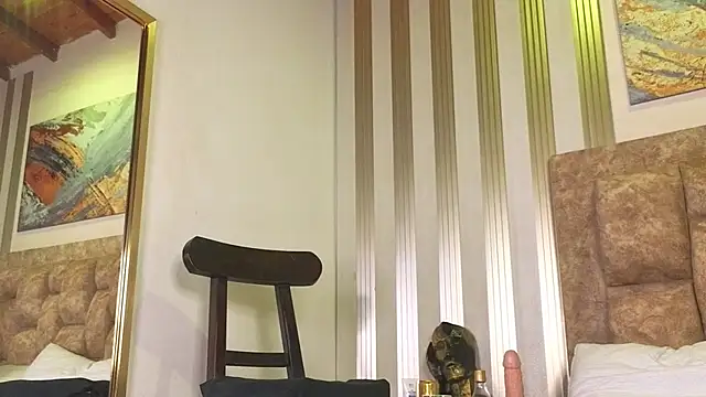 amara queen  online show from 05/01/26, 03:16