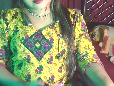 Nusrat Faria online show from 05/02/26, 09:31