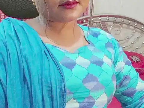 Nusrat Faria online show from 06/19/26, 08:23