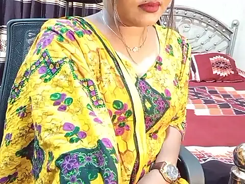 Nusrat Faria online show from 06/20/26, 09:17