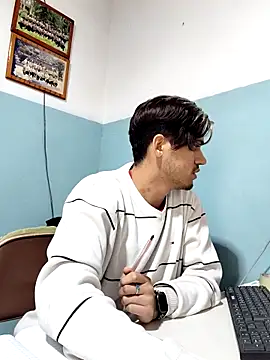 Snapshot of Riquid-sexual chatting on 02/25/26, 12:59 Riquid-sexual online show from 02/25/26, 12:59