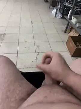 Snapshot of Can3438q chatting on 02/06/26, 06:44 Can3438q online show from 02/06/26, 06:44