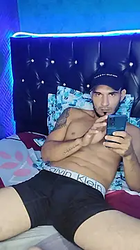 Snapshot of junior_men22 chatting on 02/08/26, 12:19 junior men22 online show from 02/08/26, 12:19