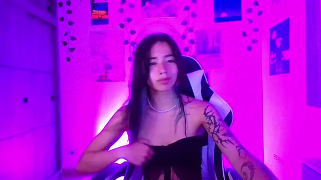 Snapshot of IvyStone_ chatting on 03/12/26, 11:22 IvyStone online show from 03/12/26, 11:22