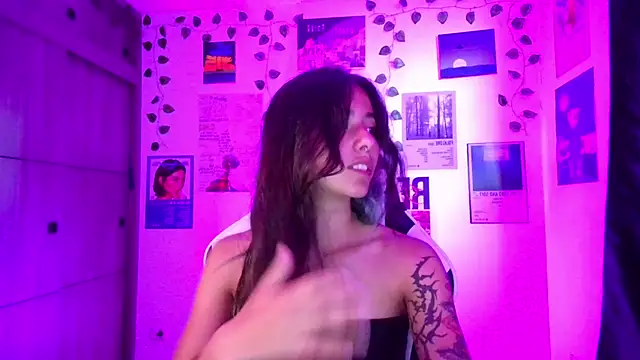 Snapshot of IvyStone_ chatting on 03/21/26, 10:57 IvyStone online show from 03/21/26, 10:57