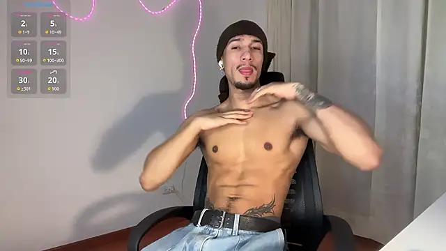 Snapshot of rafael_stone11 chatting on 02/21/26, 04:13 rafael stone11 online show from 02/21/26, 04:13