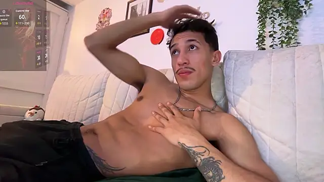 Snapshot of rafael_stone11 chatting on 03/03/26, 04:51 rafael stone11 online show from 03/03/26, 04:51