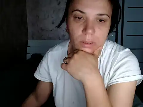 LorraGrey online show from 05/09/26, 03:12