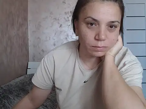 LorraGrey online show from 05/13/26, 01:41