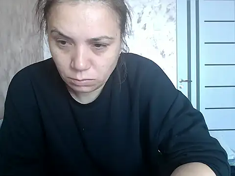 LorraGrey online show from 05/18/26, 06:19