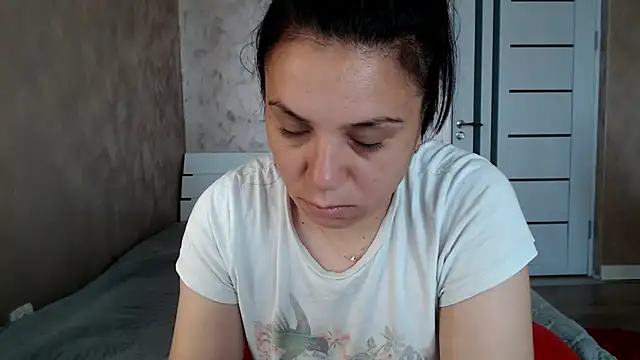 LorraGrey online show from 06/09/26, 03:40