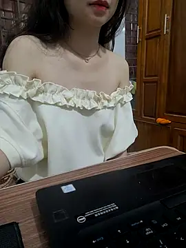 NinaKey online show from 05/01/26, 03:16