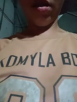 hot-luna- online show from 06/24/26, 12:15