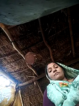 Hotty raghni online show from 03/08/26, 02:26