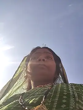 Hotty raghni online show from 03/13/26, 03:35