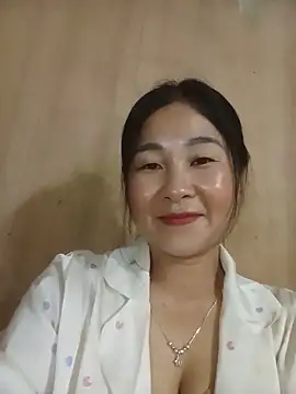 Snapshot of Dunk-namic chatting on 05/22/26, 02:30 Dunk-namic online show from 05/22/26, 02:30