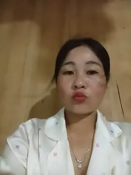Snapshot of Dunk-namic chatting on 05/27/26, 01:30 Dunk-namic online show from 05/27/26, 01:30