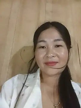 Snapshot of Dunk-namic chatting on 06/23/26, 01:47 Dunk-namic online show from 06/23/26, 01:47