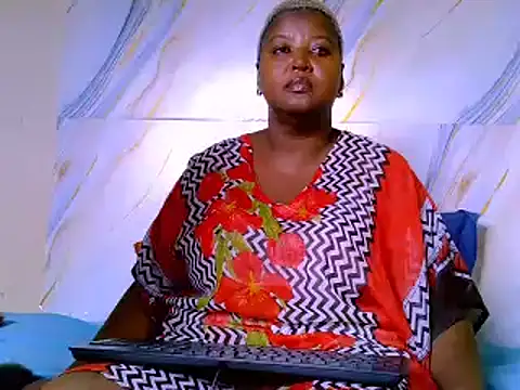 Snapshot of treasure_hunny chatting on 03/01/26, 07:43 treasure hunny online show from 03/01/26, 07:43