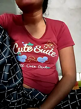 Snapshot of reet_sen03 chatting on 05/02/26, 03:44 reet sen03 online show from 05/02/26, 03:44