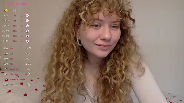 Snapshot of Milounee chatting on 03/20/26, 05:34 Milounee online show from 03/20/26, 05:34