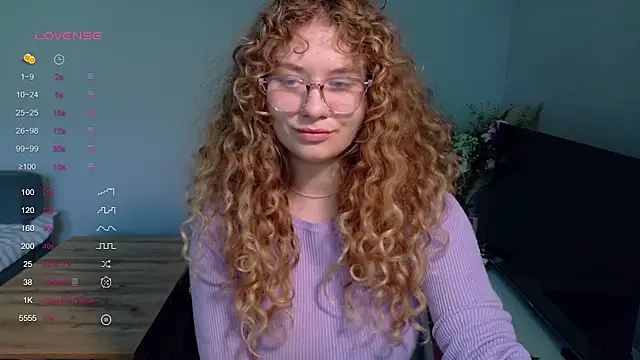 Snapshot of Milounee chatting on 05/28/26, 12:24 Milounee online show from 05/28/26, 12:24