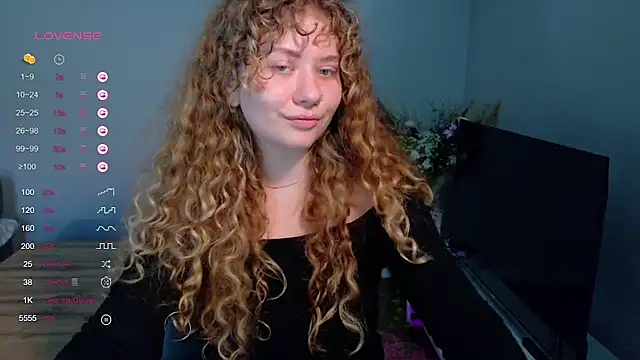 Snapshot of Milounee chatting on 05/29/26, 08:01 Milounee online show from 05/29/26, 08:01