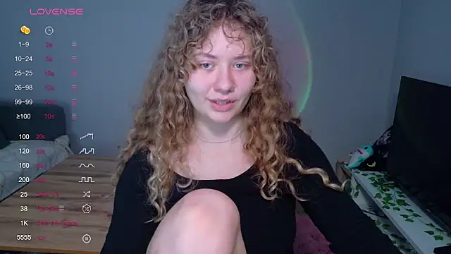 Snapshot of Milounee chatting on 06/01/26, 10:50 Milounee online show from 06/01/26, 10:50