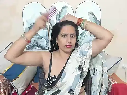 sara conorr online show from 06/15/26, 04:15