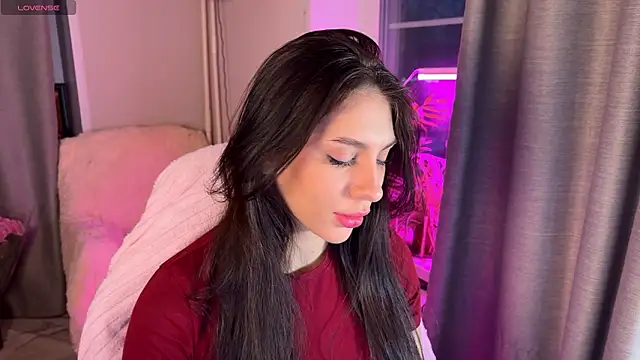 Snapshot of lunawho chatting on 03/09/26, 03:43 lunawho online show from 03/09/26, 03:43