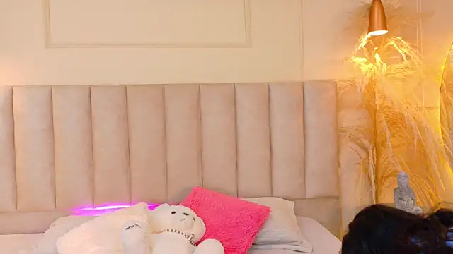 JosselynBrown online show from 05/02/26, 12:32