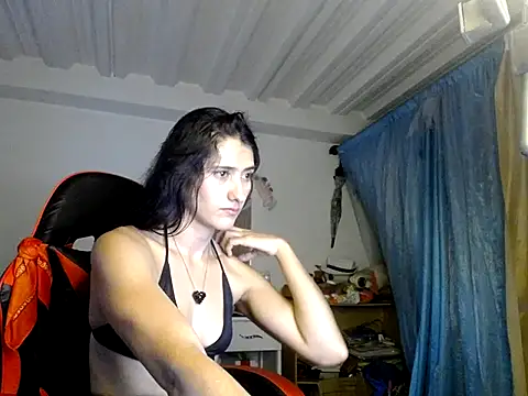 Snapshot of natys123 chatting on 06/04/26, 11:44 natys123 online show from 06/04/26, 11:44