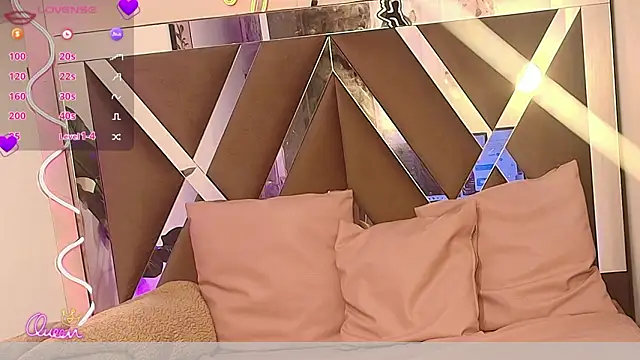 ZAYRA TAY online show from 02/01/26, 03:16