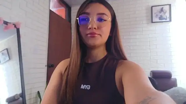 Snapshot of Catalu_x chatting on 03/25/26, 05:30 Catalu x online show from 03/25/26, 05:30