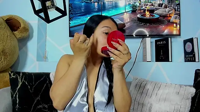 amy noa online show from 04/30/26, 01:01