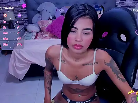 Snapshot of Mia_Lover_ chatting on 03/10/26, 03:00 Mia Lover online show from 03/10/26, 03:00