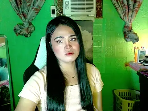 yourhot kristinexx online show from 04/22/26, 02:07