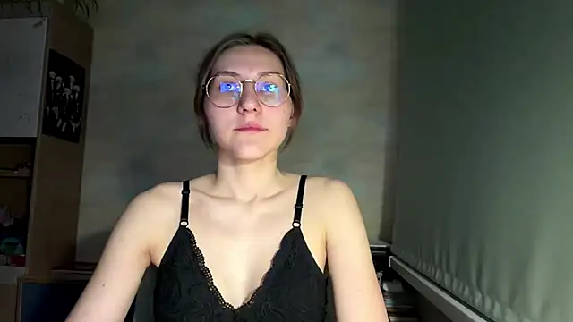 Miaaa Moon online show from 06/21/26, 08:33