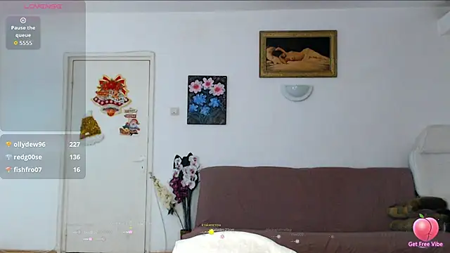 Snapshot of emacandy chatting on 06/14/26, 06:21 emacandy online show from 06/14/26, 06:21