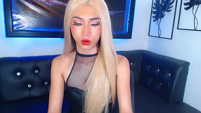 QueenAlisonfoxx online show from 06/26/26, 12:37