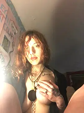 Snapshot of Sexyart00 chatting on 03/05/26, 12:56 Sexyart00 online show from 03/05/26, 12:56