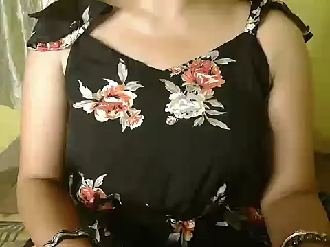 Snapshot of Ishaa_03 chatting on 07/02/26, 09:48 Ishaa 03 online show from 07/02/26, 09:48
