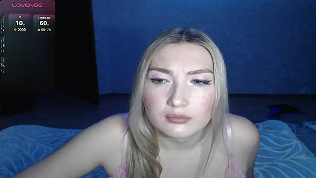 Snapshot of MiraRoy chatting on 03/05/26, 05:42 MiraRoy online show from 03/05/26, 05:42