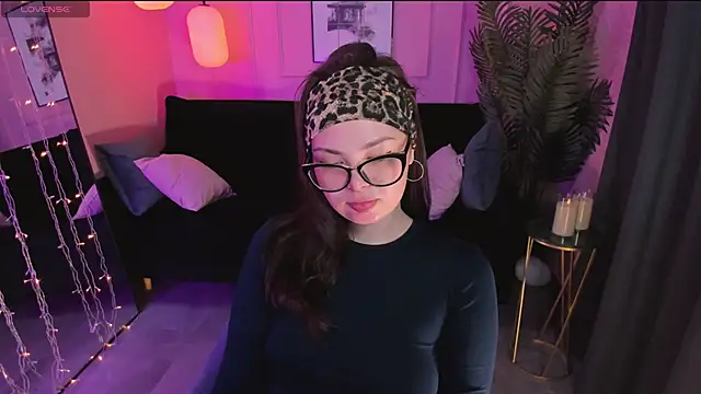 Maykinkya online show from 02/22/26, 02:04