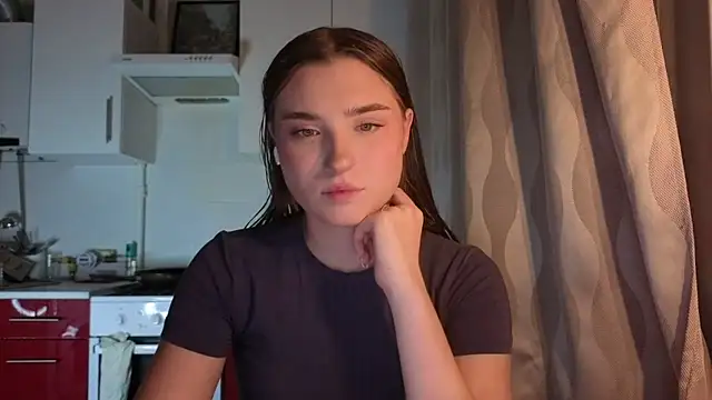 LissaBliss online show from 06/23/26, 06:50