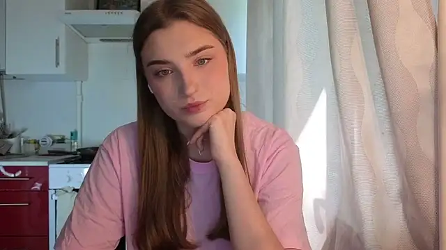 LissaBliss online show from 06/24/26, 12:15