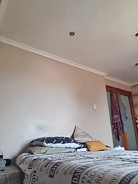 Snapshot of sexykajol2001 chatting on 03/29/26, 11:32 sexykajol2001 online show from 03/29/26, 11:32