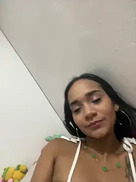 Snapshot of Maria_x_Alejandra chatting on 03/28/26, 10:20 Maria x Alejandra online show from 03/28/26, 10:20