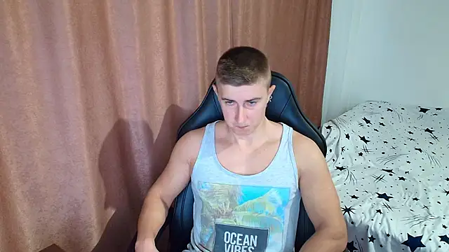 Snapshot of TodMusclePower9 chatting on 02/03/26, 06:40 TodMusclePower9 online show from 02/03/26, 06:40