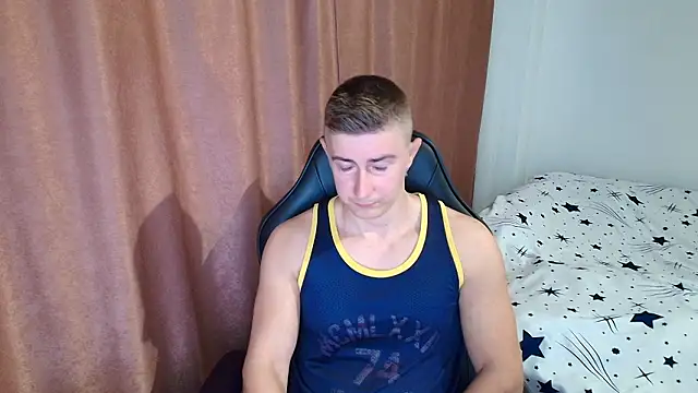 Snapshot of TodMusclePower9 chatting on 02/23/26, 04:43 TodMusclePower9 online show from 02/23/26, 04:43